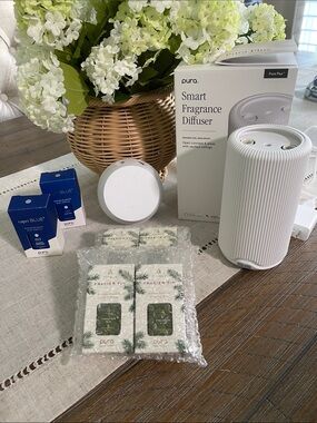 Pura Smart Fragrance Diffuser and a plug in  - White with accessories